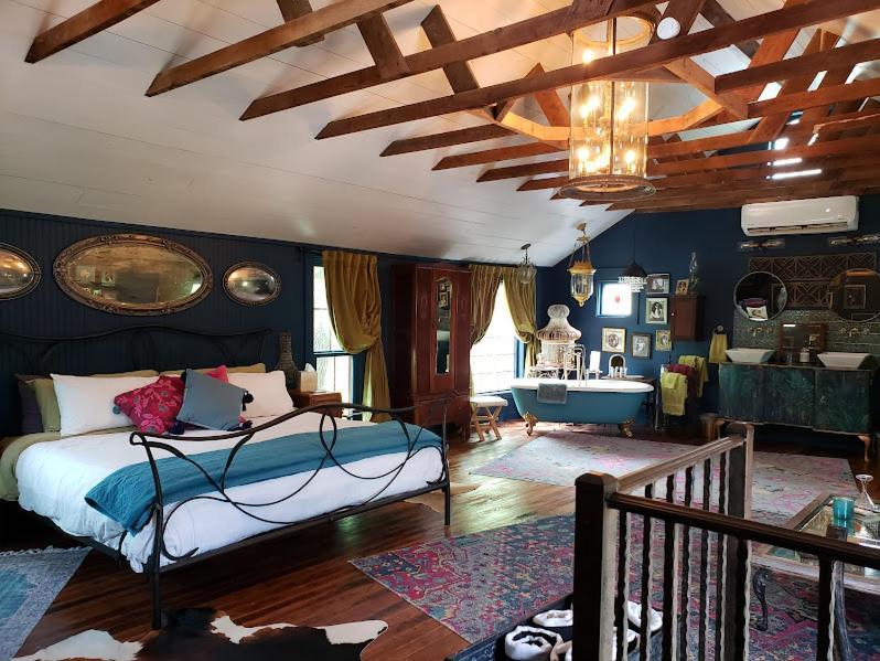 Cedar Oaks Inn Llc Дикинсон Экстерьер фото