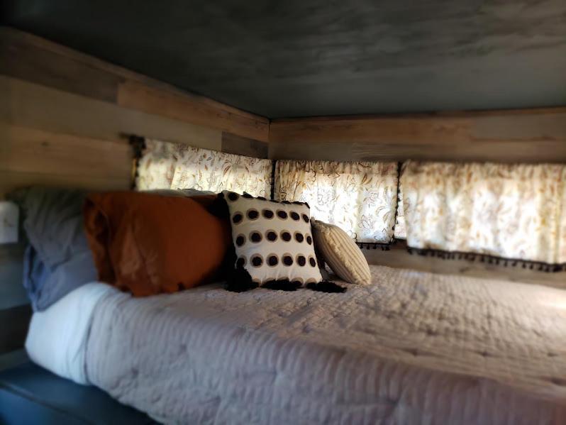 Cedar Oaks Inn Llc Дикинсон Экстерьер фото