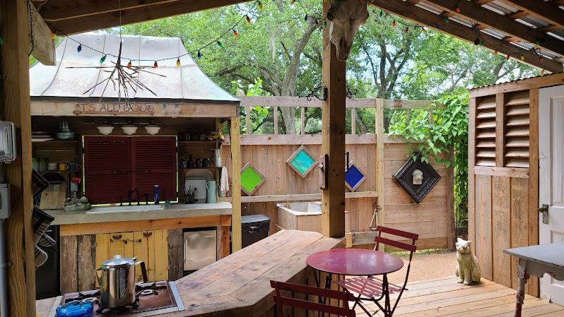 Cedar Oaks Inn Llc Дикинсон Экстерьер фото
